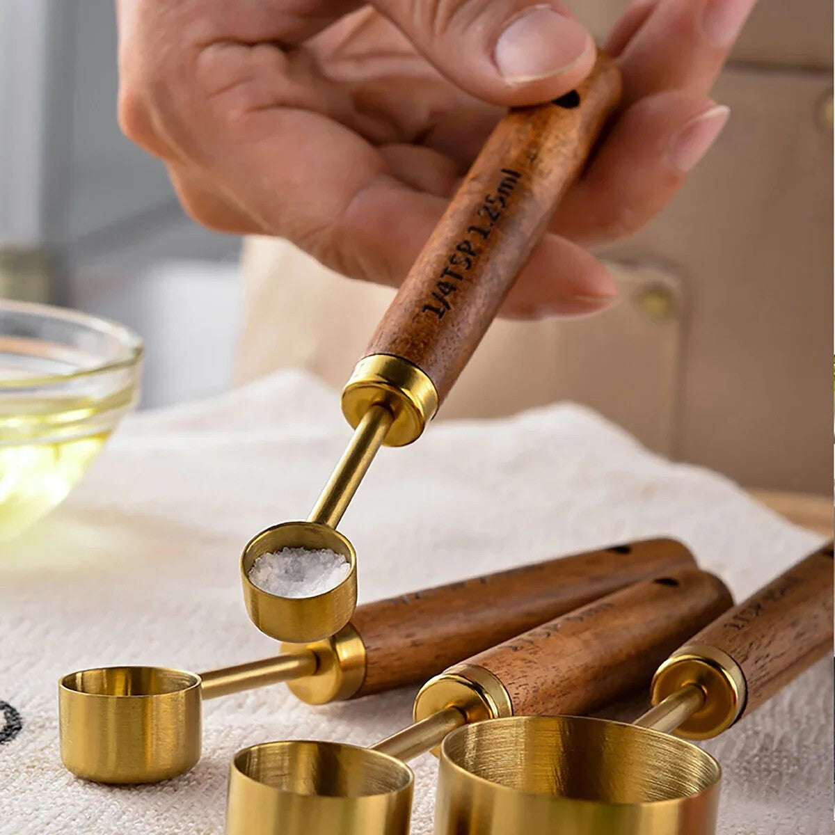 4 Pcs Golden Stainless Steel Measuring Spoons Non Slip Wooden Handle Baking Set