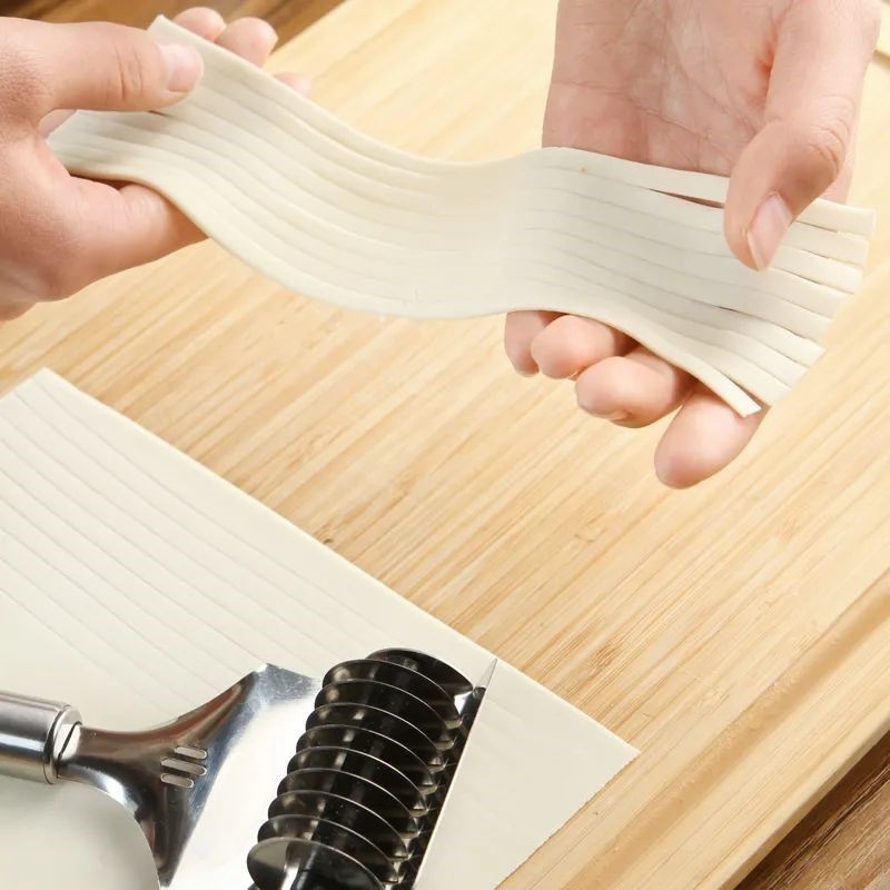 Stainless Steel Lattice Roller Docker Cutter Noodle Maker Pasta Kitchen Tool