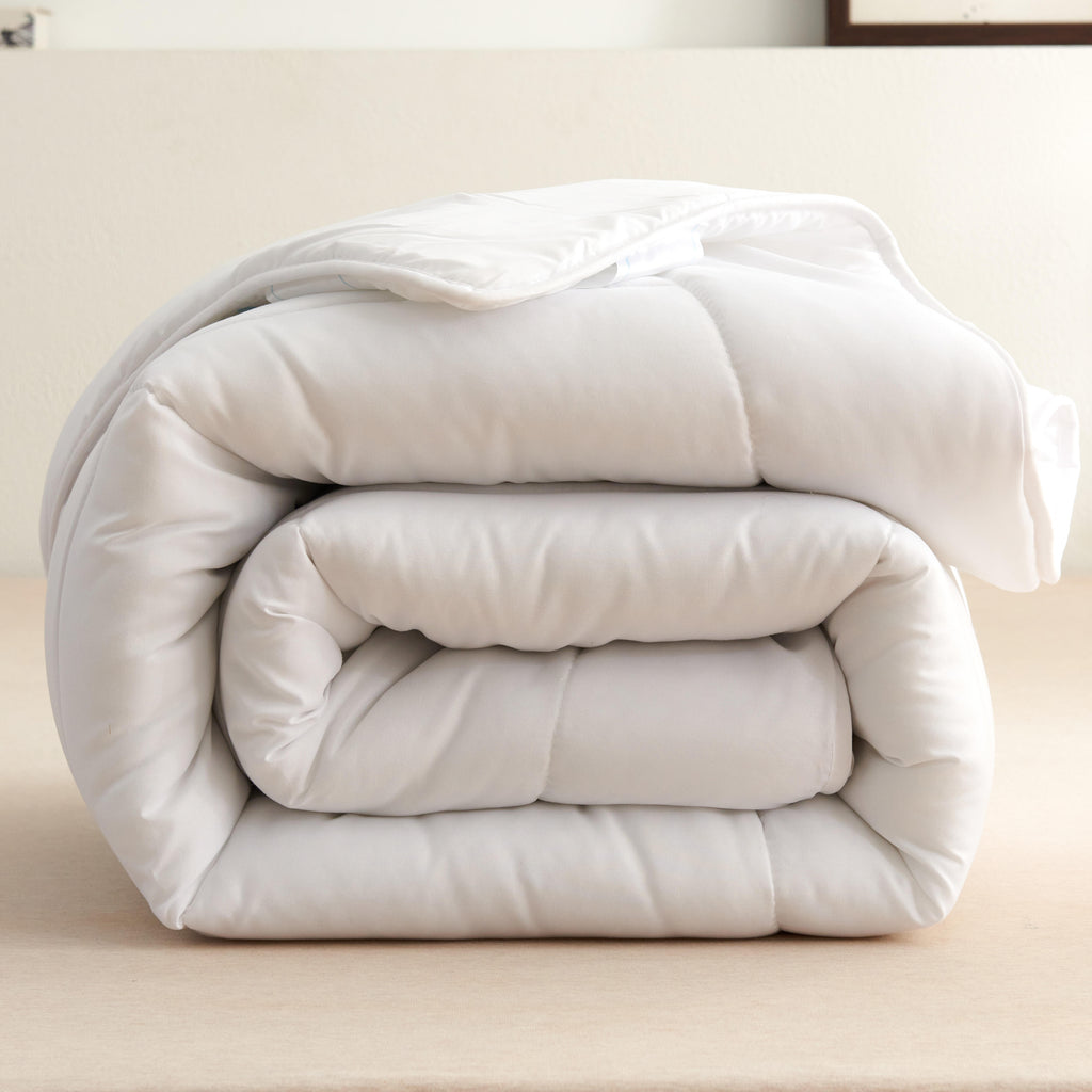 King Size Bed Alternative Comforters for Home, Hotel, All Season Duvet Insert Filling Polyester, Fabric Microfiber Breathable Comforter Solid White